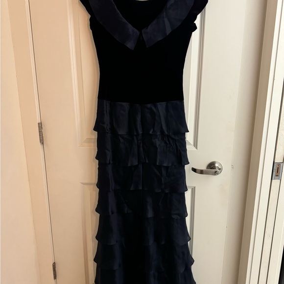 Silk Dress-Roland Nivelais - Picture 3 of 7